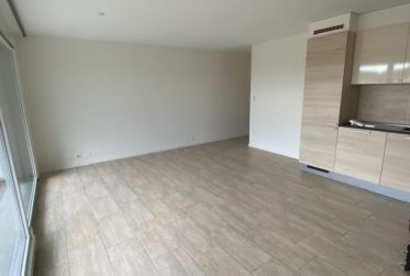 BEL APPARTEMENT DE PLEIN PIED DE 3.5 PIECES - ROLLE