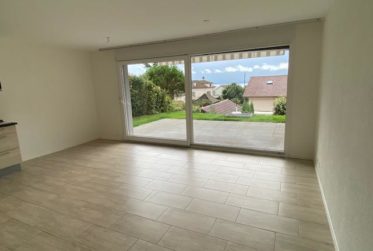 BEL APPARTEMENT DE PLEIN PIED DE 3.5 PIECES - ROLLE