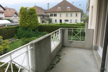 APPARTEMENT DANS QUARTIER CALME 3.5 PIECES - 1ER ETAGE - BALCON