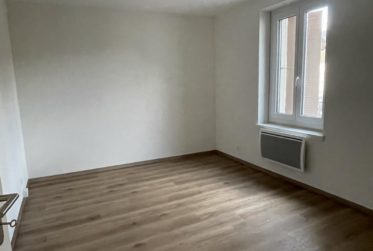 APPARTEMENT 4.5 PIECES AVEC GRAND BALCON