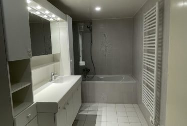 APPARTEMENT 4.5 PIECES AVEC GRAND BALCON