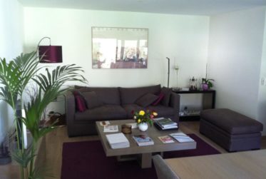 BEL APPARTEMENT (REZ DE JARDIN) - ROLLE