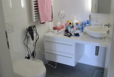 BEL APPARTEMENT (REZ DE JARDIN) - ROLLE
