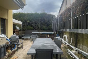 VASTE SURFACE COMMERCIALE MODULABLE DE 232 m² AVEC TERRASSE ET PARKING