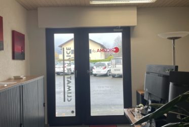 VASTE SURFACE COMMERCIALE MODULABLE DE 232 m² AVEC TERRASSE ET PARKING