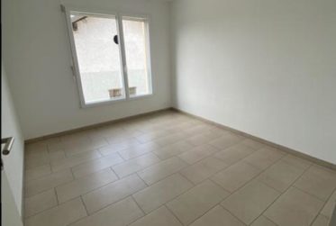 APPARTEMENT 4.5 PIECES (COMBLES)