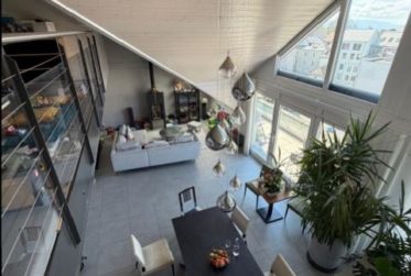 GRAND DUPLEX 6.5 PIECES - CENTRE VILLE NYON - AU CALME
