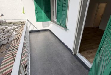 STUDIO RENOVE AU CENTRE DE ROLLE AVEC BALCON