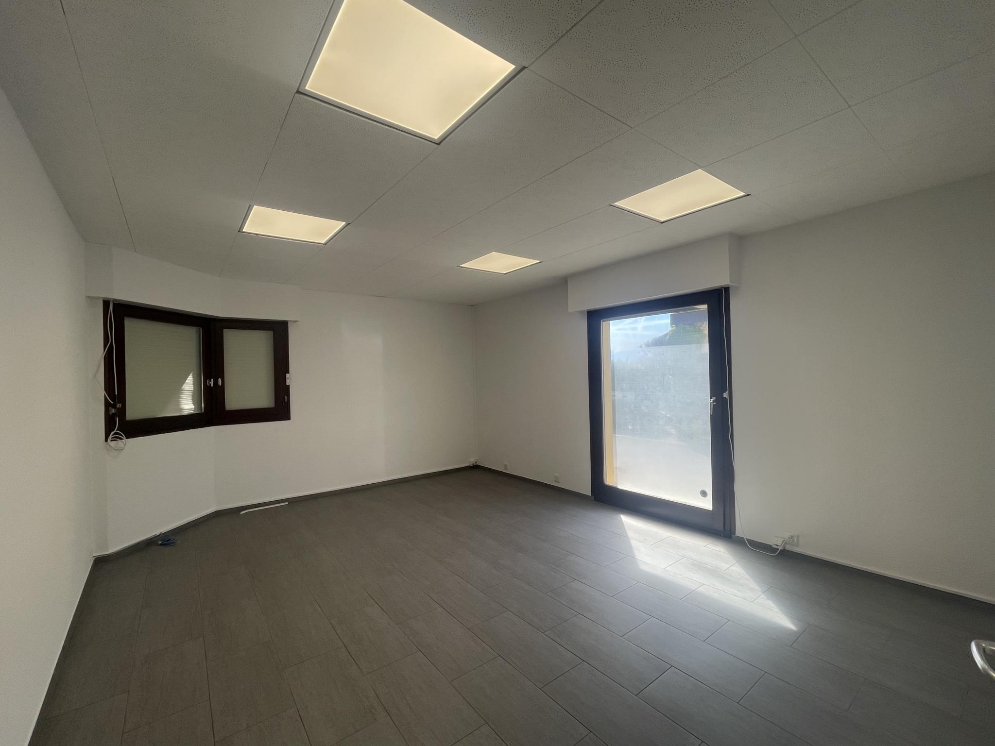 À LOUER – BUREAU / LOCAL PROFESSIONNEL À BOGIS-BOSSEY