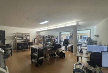 ARCADE COMMERCIALE DE 320 M2 AU COEUR DE NYON