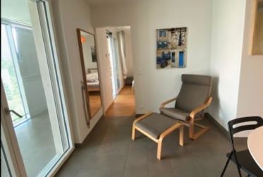APPARTEMENT 1.5 PIECES (37.5 M2 + GRANDE VERANDA ISOLEE DE 17 M2)