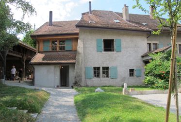 HABITATION VILLAGEOISE - CRANS-PRES-CELIGNY (6 PIECES)
