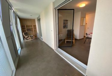 APPARTEMENT 1.5 PIECES (37.5 M2 + GRANDE VERANDA ISOLEE DE 17 M2)