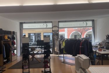 ARCADE COMMERCIALE DE 140 M2 AU COEUR DE NYON