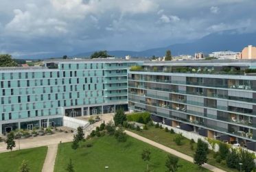 APPARTEMENT 1.5 PIECES (37.5 M2 + GRANDE VERANDA ISOLEE DE 17 M2)