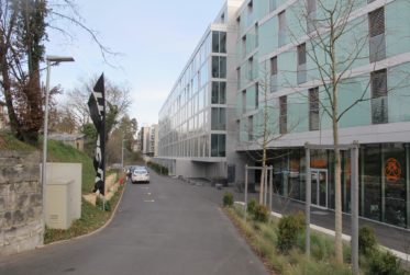 APPARTEMENT 1.5 PIECES (37.5 M2 + GRANDE VERANDA ISOLEE DE 17 M2)
