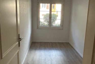 MAGNIFIQUE 5.5 AVEC TERRASSE à PRANGINS