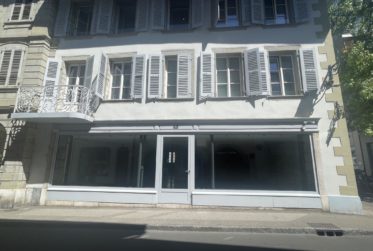 ARCADE COMMERCIAL DE 120 M2 AU COEUR DE NYON