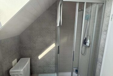 APPARTEMENT 2.5 PIECES + PLACE DE PARKING - MODERNE ET LUMINEUX